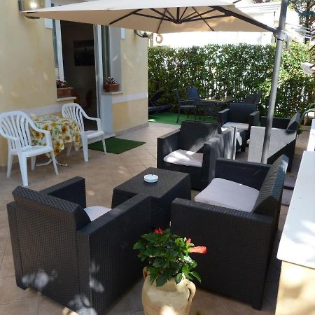 Hotel Monti Riccione Exterior photo