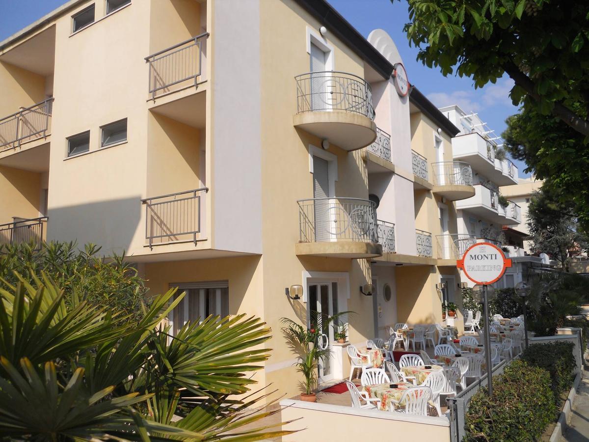 Hotel Monti Riccione Exterior photo