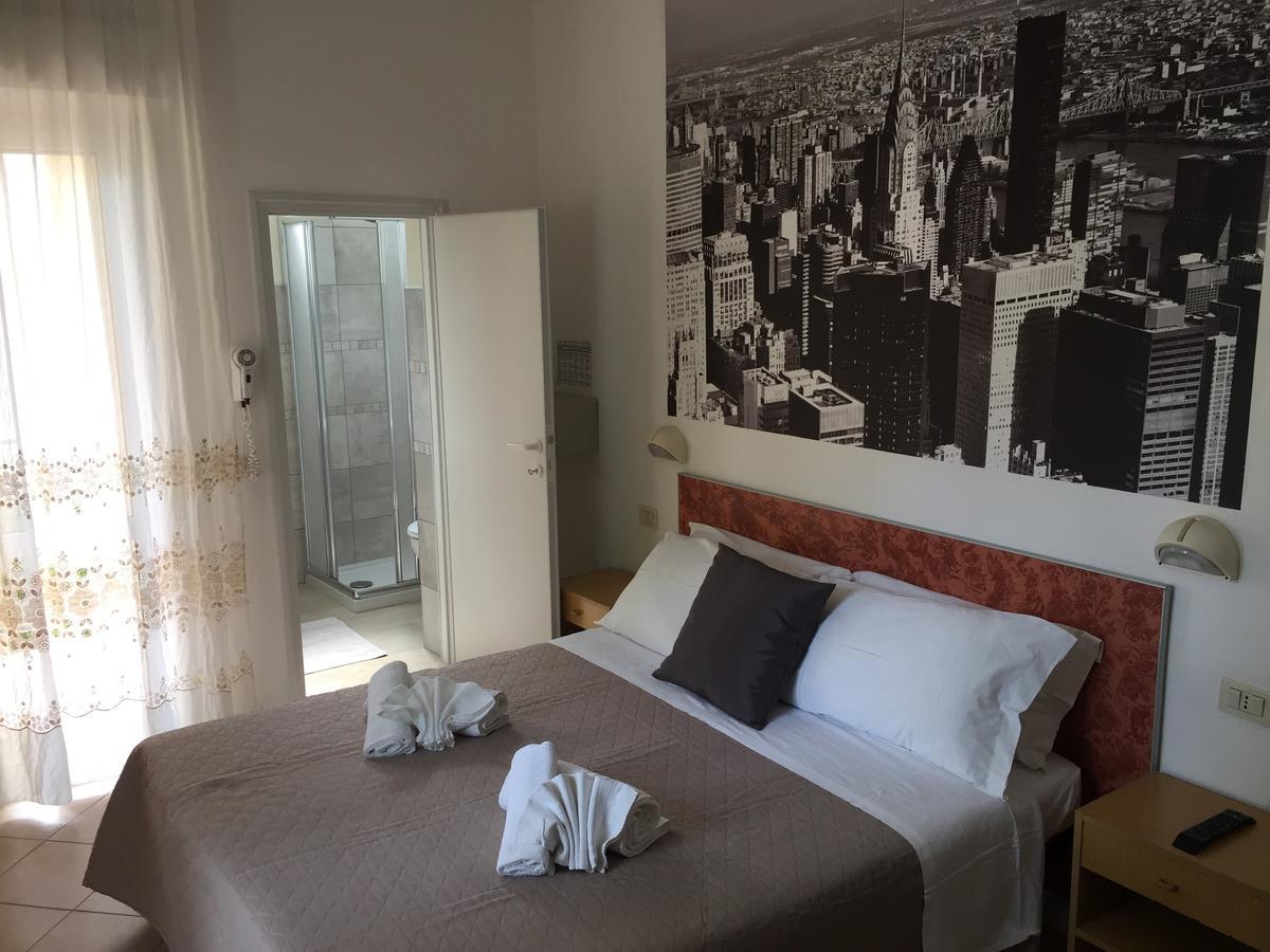 Hotel Monti Riccione Exterior photo